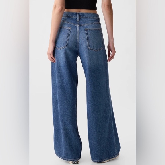 Gap Ultra Soft Baggy Mid Rise Wide Leg Jeans Distressed Size 33/16 - Picture 2 of 5